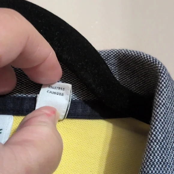 GUC Lacoste men's yellow polo with contrasting gray collar, size 7 (XXL) - Picture 4 of 8